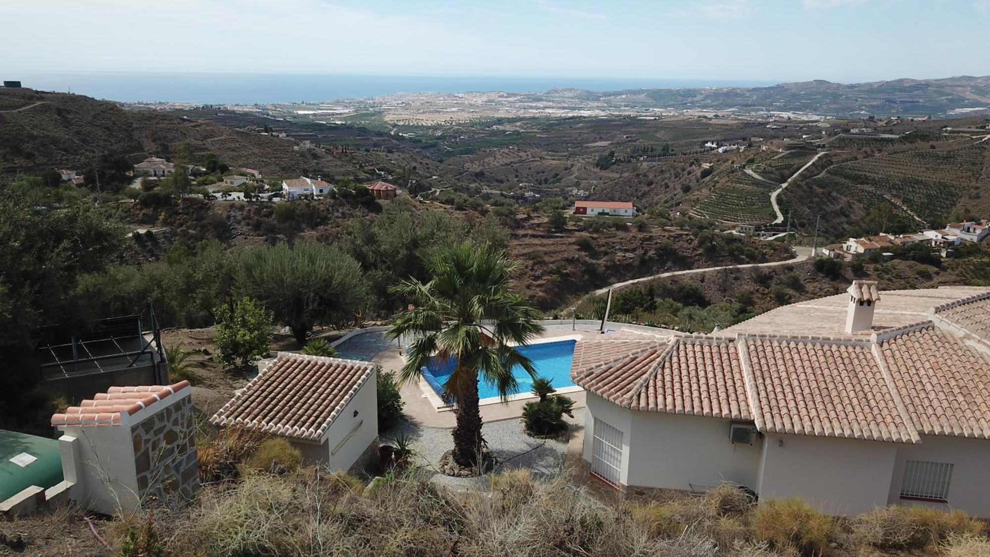 Villa Camakini With Heated Pool And Sea View Arenas  Екстериор снимка