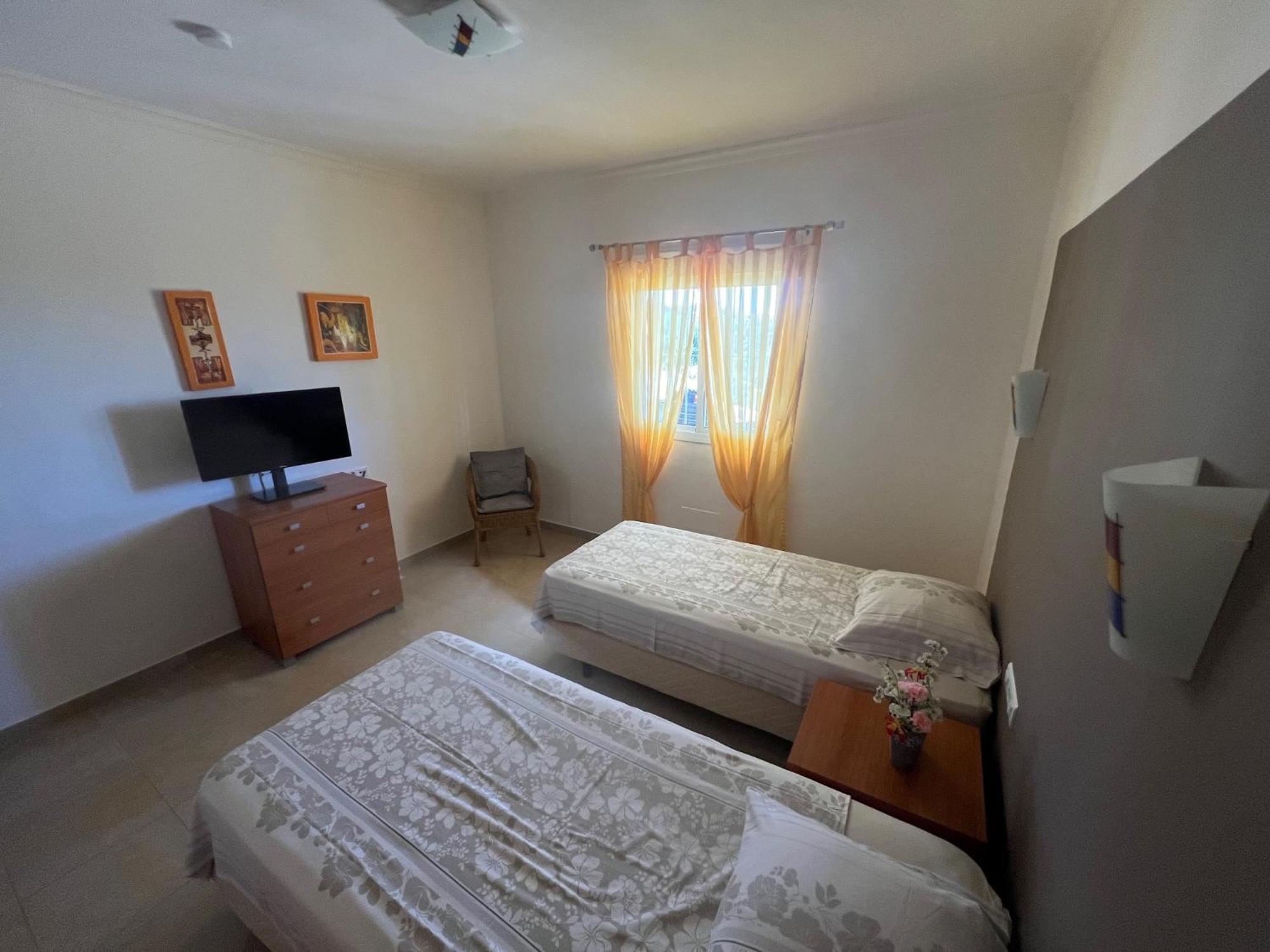 Villa Camakini With Heated Pool And Sea View Arenas  Екстериор снимка